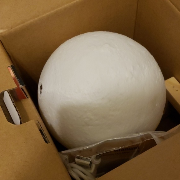 3d printed moon light - Picture 5 of 6